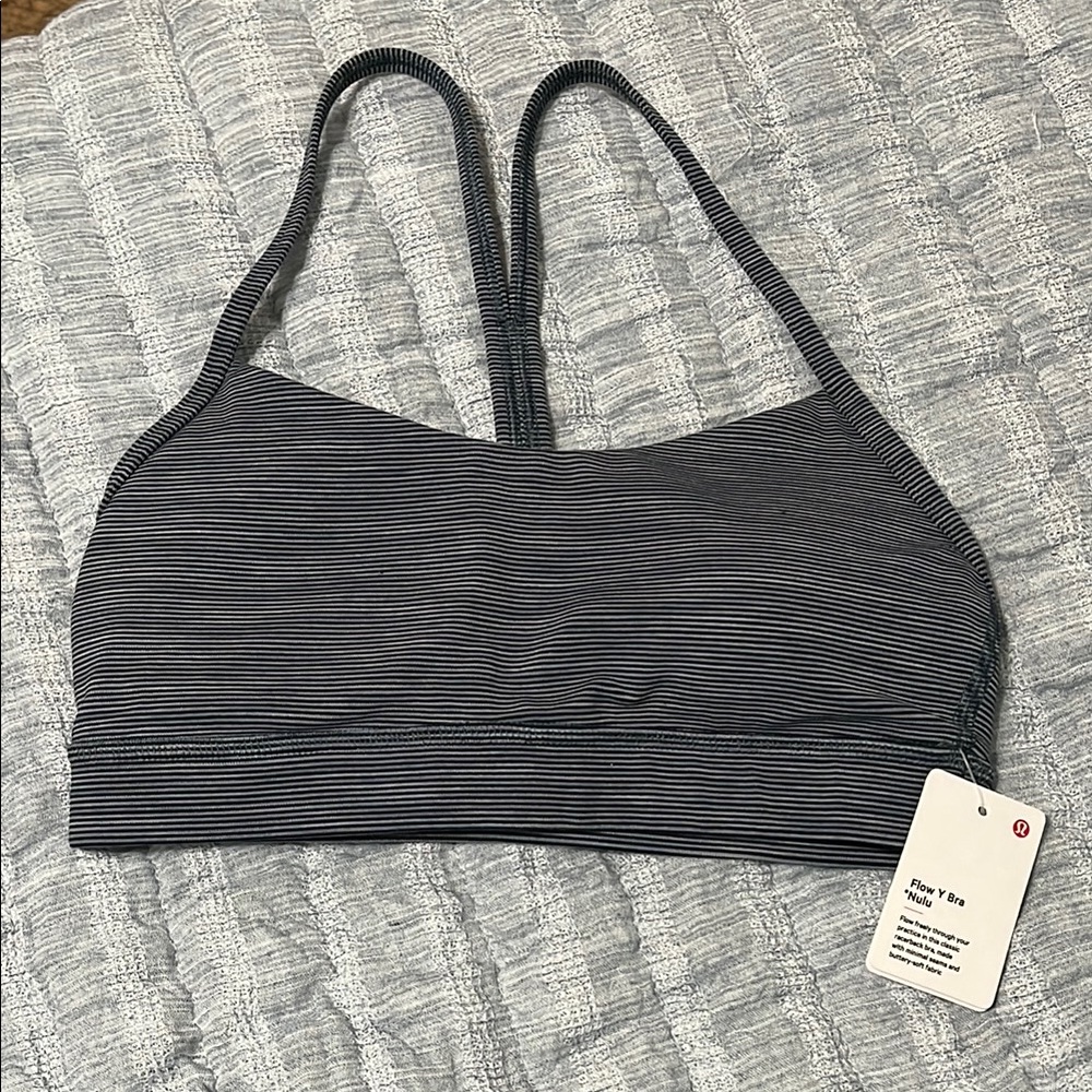 NWT Lululemon Athletica Flow Y Bra